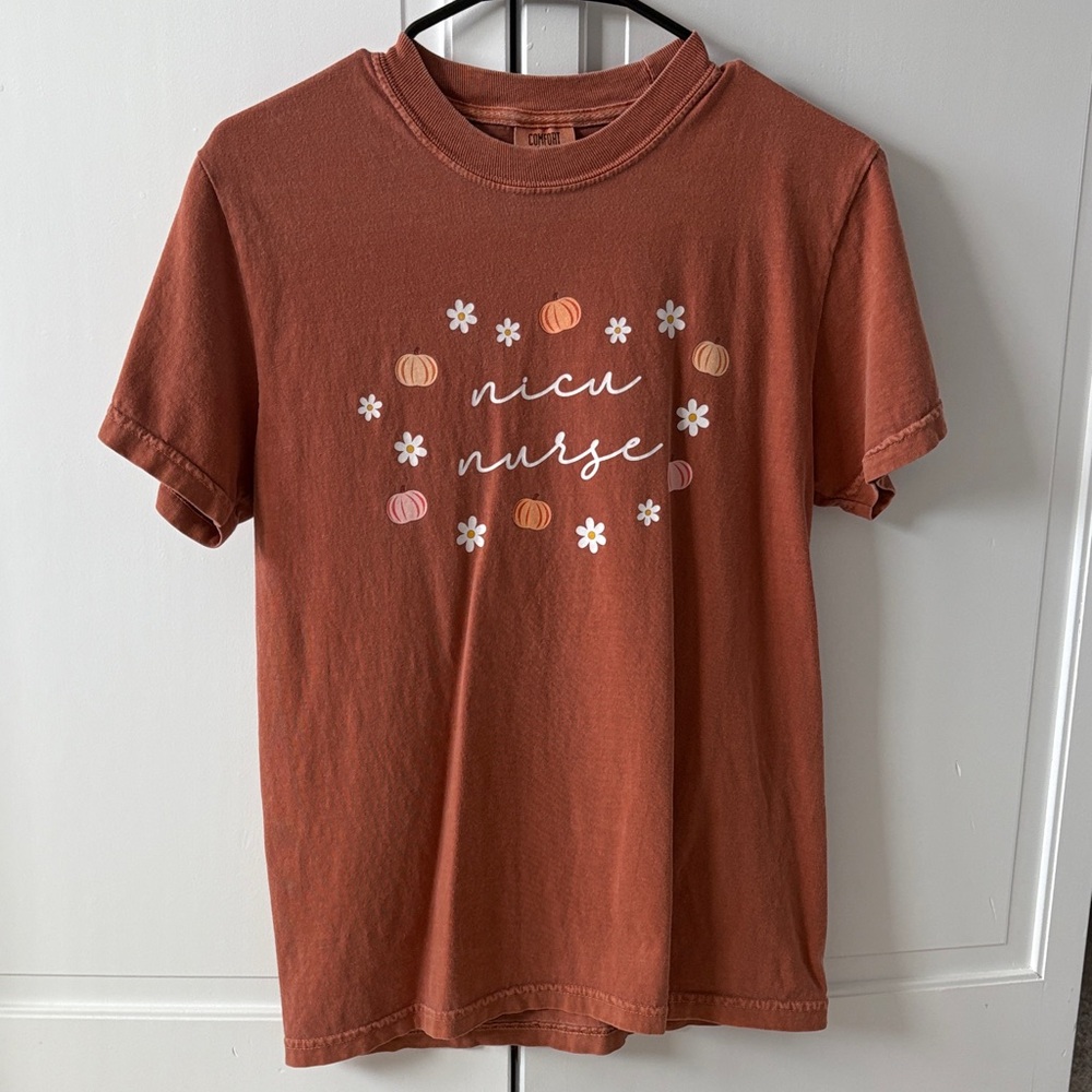 NICU Nurse Women’s Tee with Floral Design